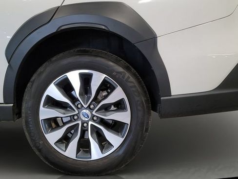 Used 2024 Subaru Outback Touring AWD/4WD image 37