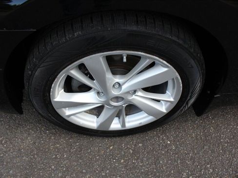 Used 2015 Nissan Altima 2.5 SV w/ Convenience Package FWD image 19