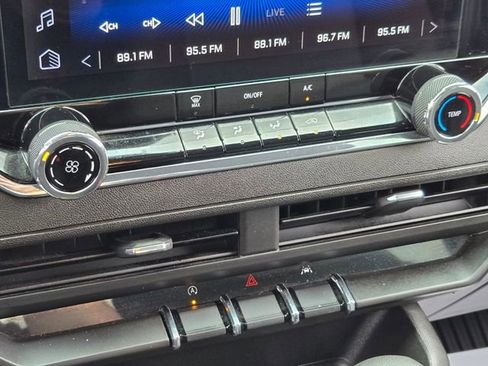 Used 2023 Chevrolet Colorado W/T image 23