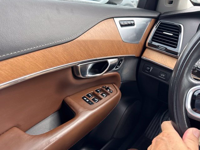 Used 2020 Volvo XC90 T6 Inscription w/ Protection Package Premier AWD/4WD image 7