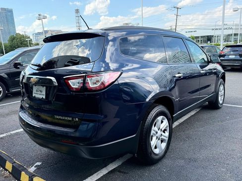 Used 2015 Chevrolet Traverse LS FWD image 5