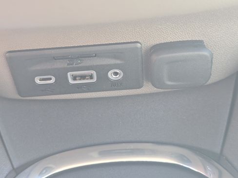 Used 2023 Chevrolet Malibu LT FWD image 37