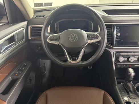 Used 2023 Volkswagen Atlas SEL R-Line AWD/4WD image 25