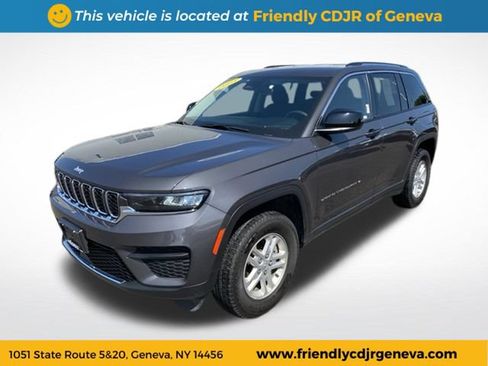 Used 2023 Jeep Grand Cherokee Laredo w/ Luxury Tech Group I AWD/4WD image 1