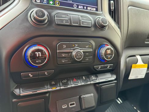 Used 2019 Chevrolet Silverado 1500 LT w/ All-Star Edition image 26