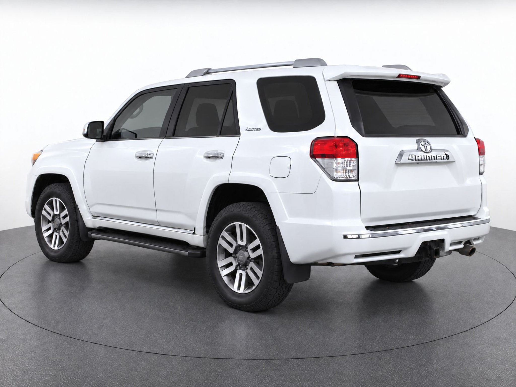 Used 2012 Toyota 4Runner Limited AWD/4WD image 3