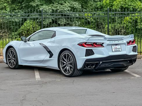 Used 2024 Chevrolet Corvette Stingray Premium Conv w/ Z51 Performance Package RWD image 5