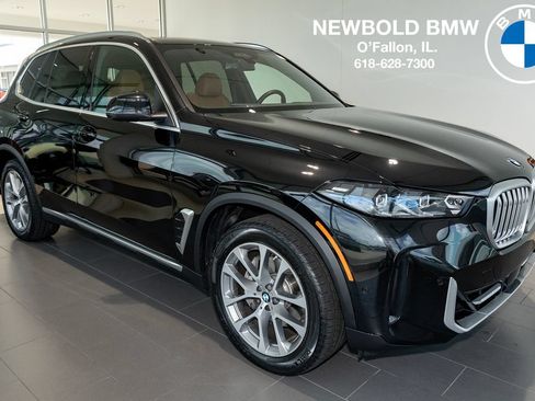 Used 2025 BMW X5 xDrive40i AWD/4WD image 1