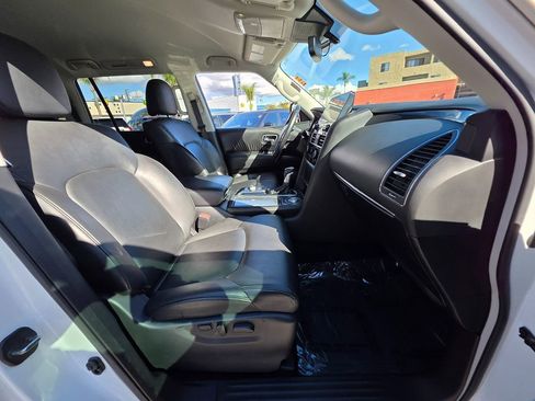 Used 2023 Nissan Armada SV image 10