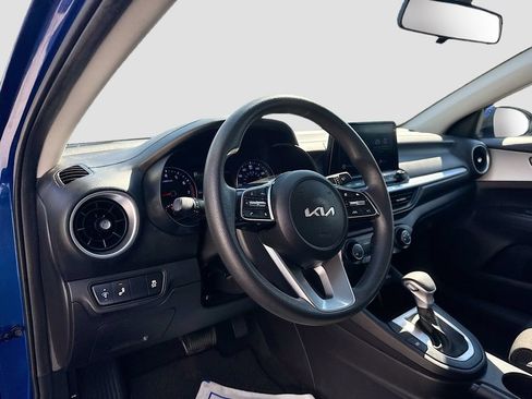 Certified 2023 Kia Forte LXS w/ LXS Technology Package FWD image 12