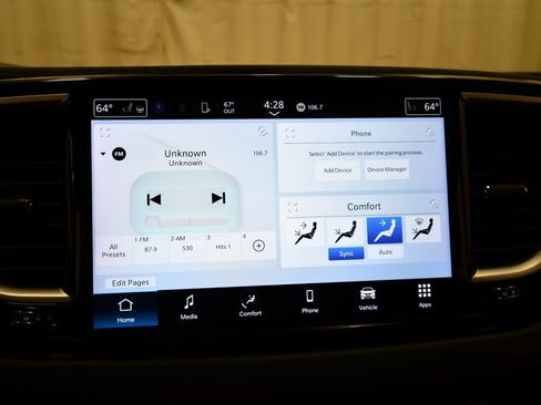 Used 2024 Chrysler Pacifica Touring-L FWD image 22