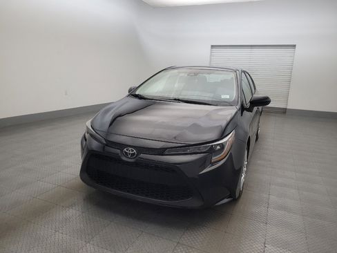 Used 2020 Toyota Corolla LE w/ Carpet Mat Package (TMS) FWD image 15