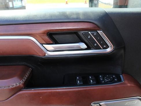 Used 2024 GMC Sierra 2500 Denali Ultimate image 23