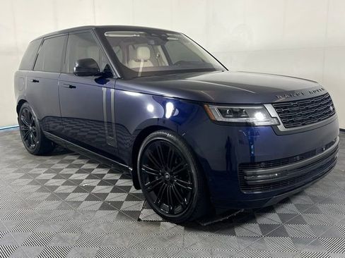 Used 2023 Land Rover Range Rover SE image 8