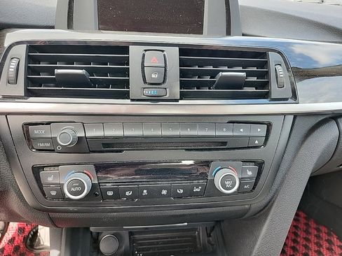 Used 2015 BMW 328i xDrive Sedan image 18