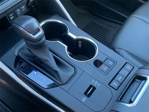 Used 2022 Toyota Highlander XSE image 35