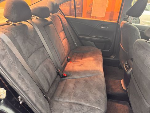 Used 2017 Honda Accord EX image 18