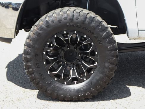 Used 2018 RAM 2500 SLT AWD/4WD image 43