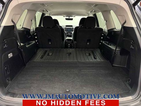 Used 2019 Subaru Ascent Premium image 18