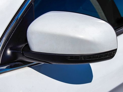 Used 2021 Jeep Cherokee Latitude Lux w/ Comfort/Convenience Group image 47