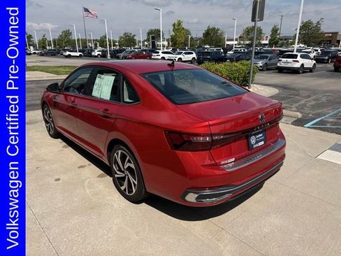Used 2025 Volkswagen Jetta SEL FWD image 4