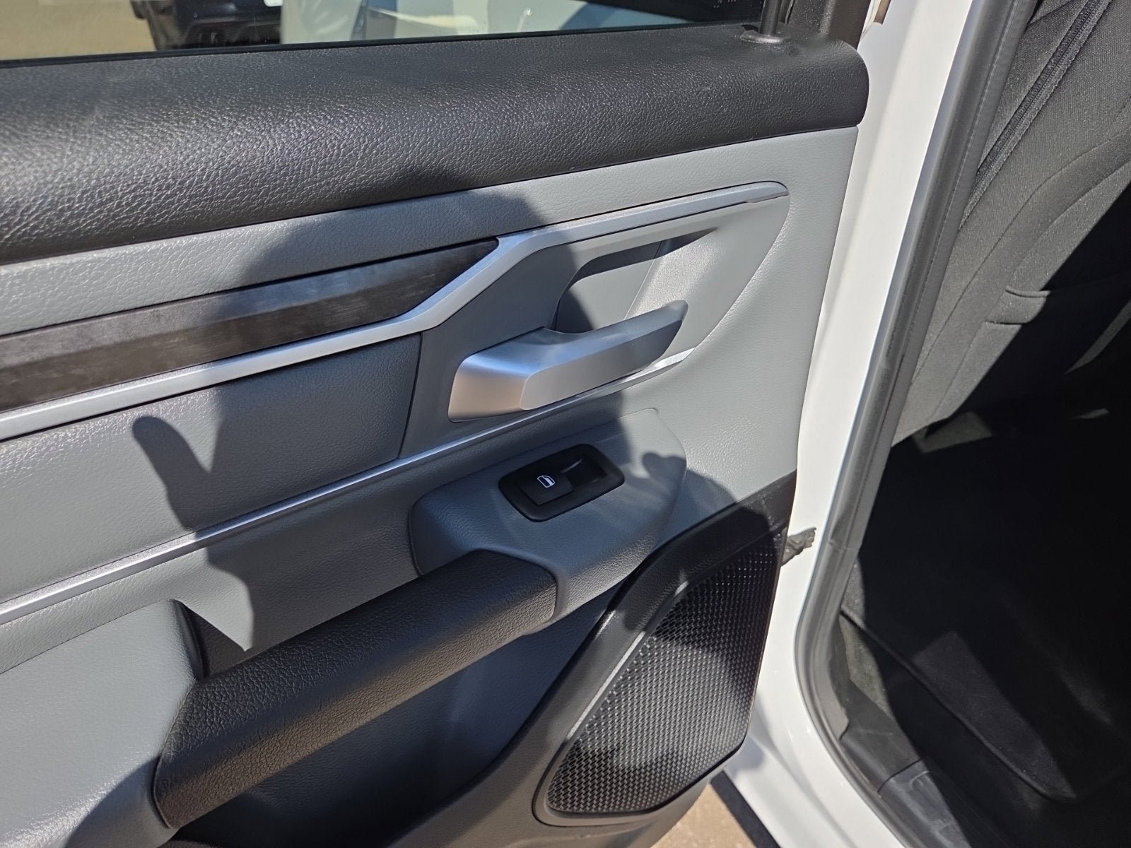 Used 2021 RAM 1500 Big Horn AWD/4WD image 40