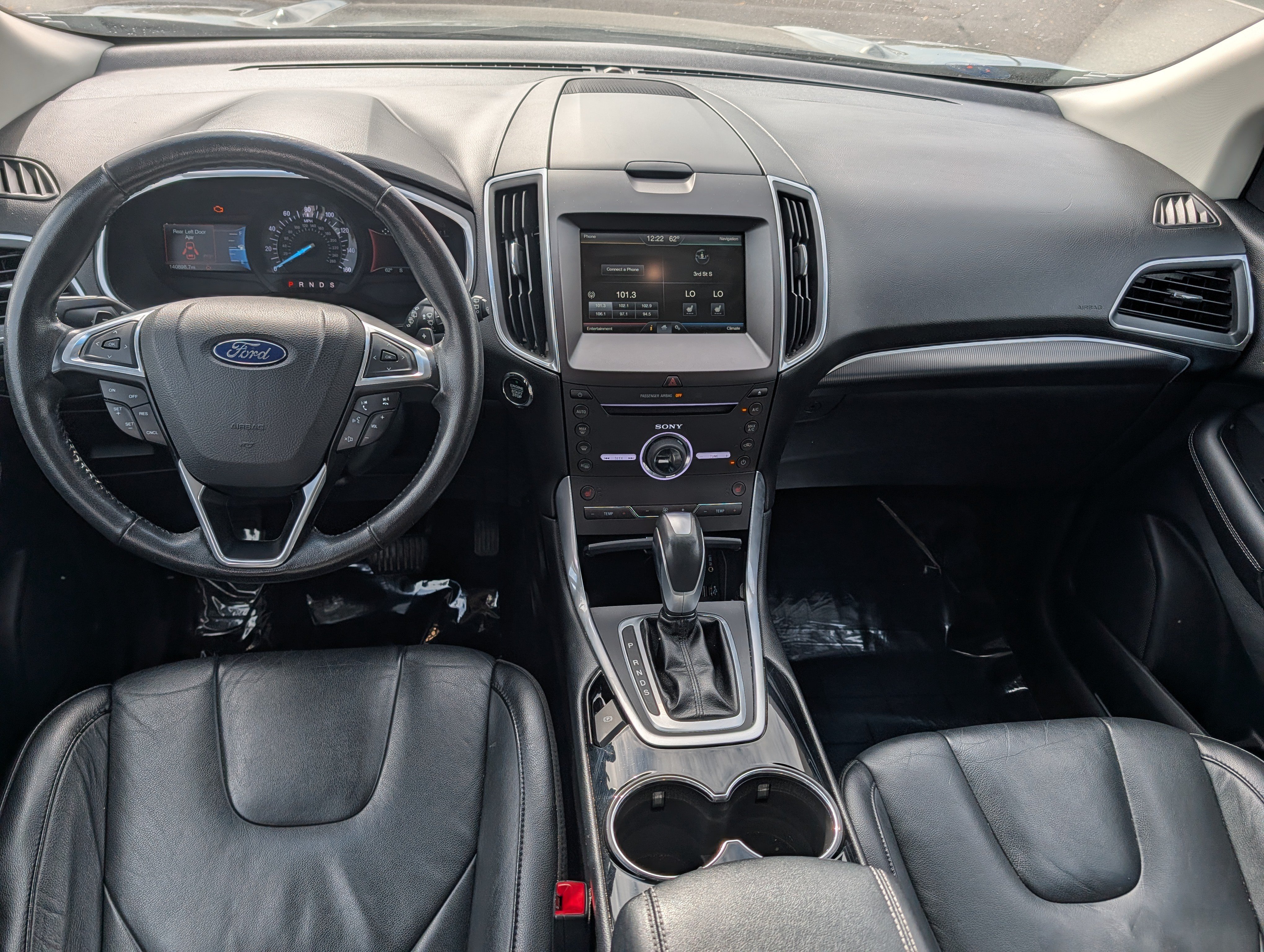Used 2015 Ford Edge Titanium w/ Technology Package AWD/4WD image 14