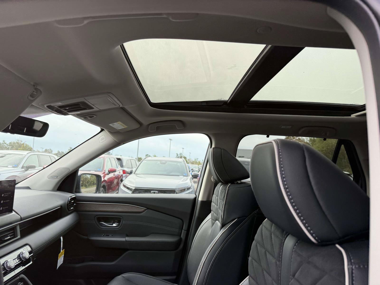 New 2026 Honda Pilot Elite image 16