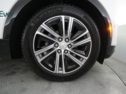 Used 2024 Cadillac Lyriq Luxury w/ LPO, Floor Liner Package AWD/4WD image 20