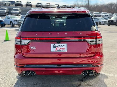 Used 2025 Lincoln Aviator Reserve w/ Equipment Group 201A image 6