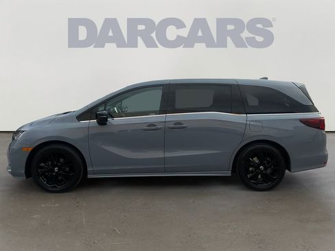 Used 2023 Honda Odyssey Sport image 4