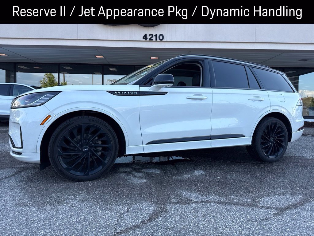 Used 2025 Lincoln Aviator Reserve w/ Equipment Group 201A AWD/4WD image 1