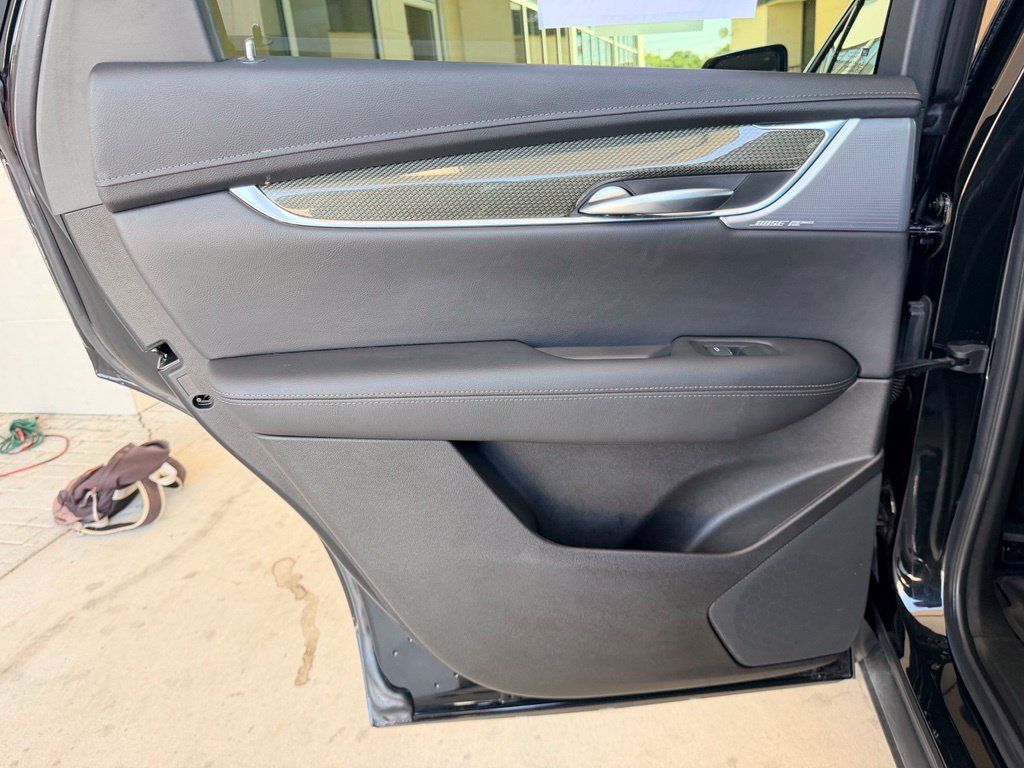 Used 2023 Cadillac XT5 Sportv w/ Technology Package AWD/4WD image 29