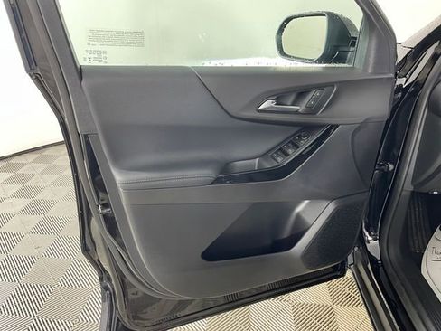 New 2026 Chevrolet Equinox LT image 14