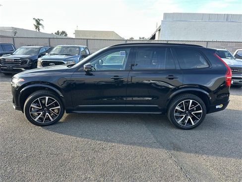 Used 2023 Volvo XC90 T8 Ultimate w/ Lounge Package image 7