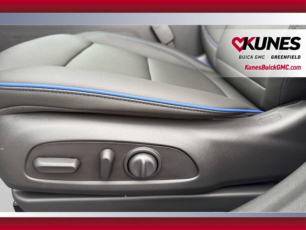 New 2026 Buick Envista Sport Touring w/ Convenience I Package FWD image 18