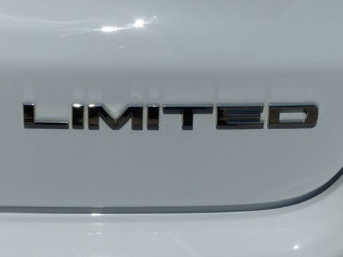 Used 2024 Jeep Compass Limited AWD/4WD image 14