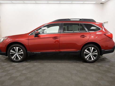 Used 2019 Subaru Outback 2.5i Limited AWD/4WD image 4