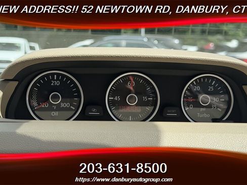 Used 2013 Volkswagen Beetle TDI FWD image 25