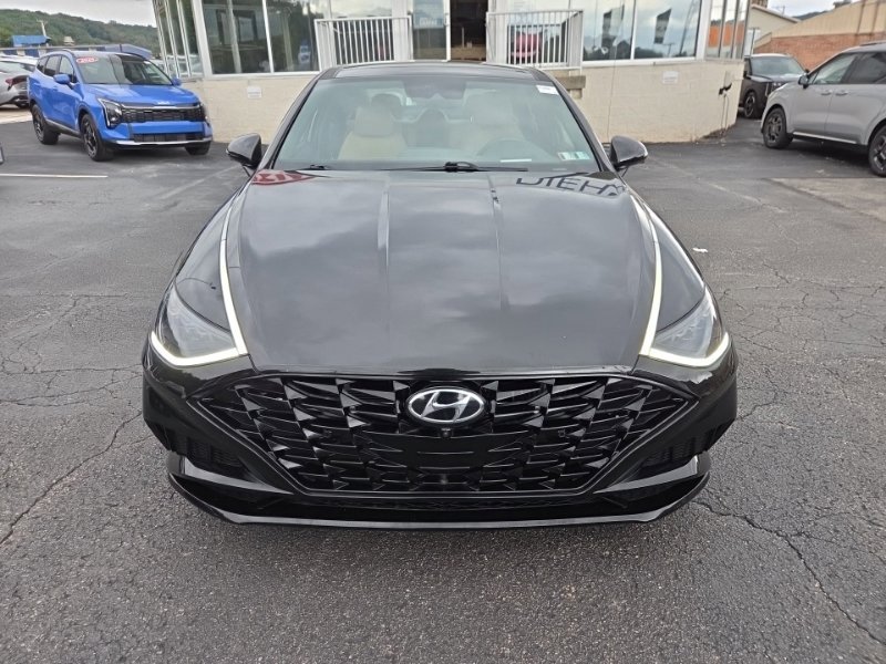 Used 2020 Hyundai Sonata Limited FWD image 2