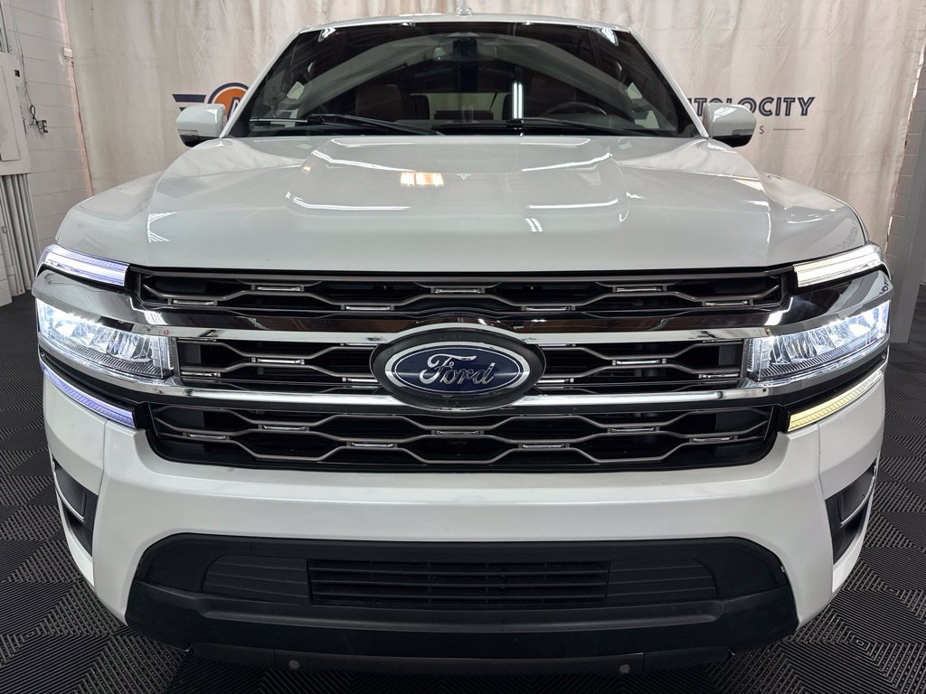 Used 2023 Ford Expedition King Ranch AWD/4WD image 3