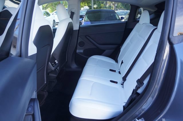Used 2023 Tesla Model Y Performance AWD/4WD image 28