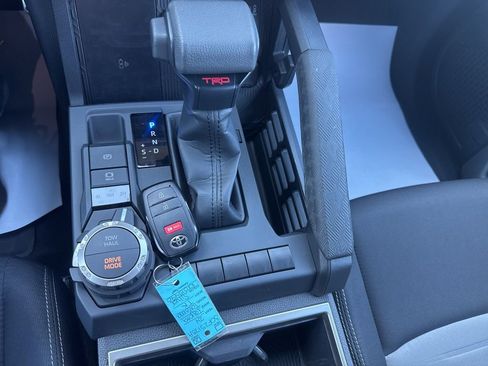 Used 2024 Toyota Tacoma TRD Sport w/ TRD Sport Upgrade Package image 14
