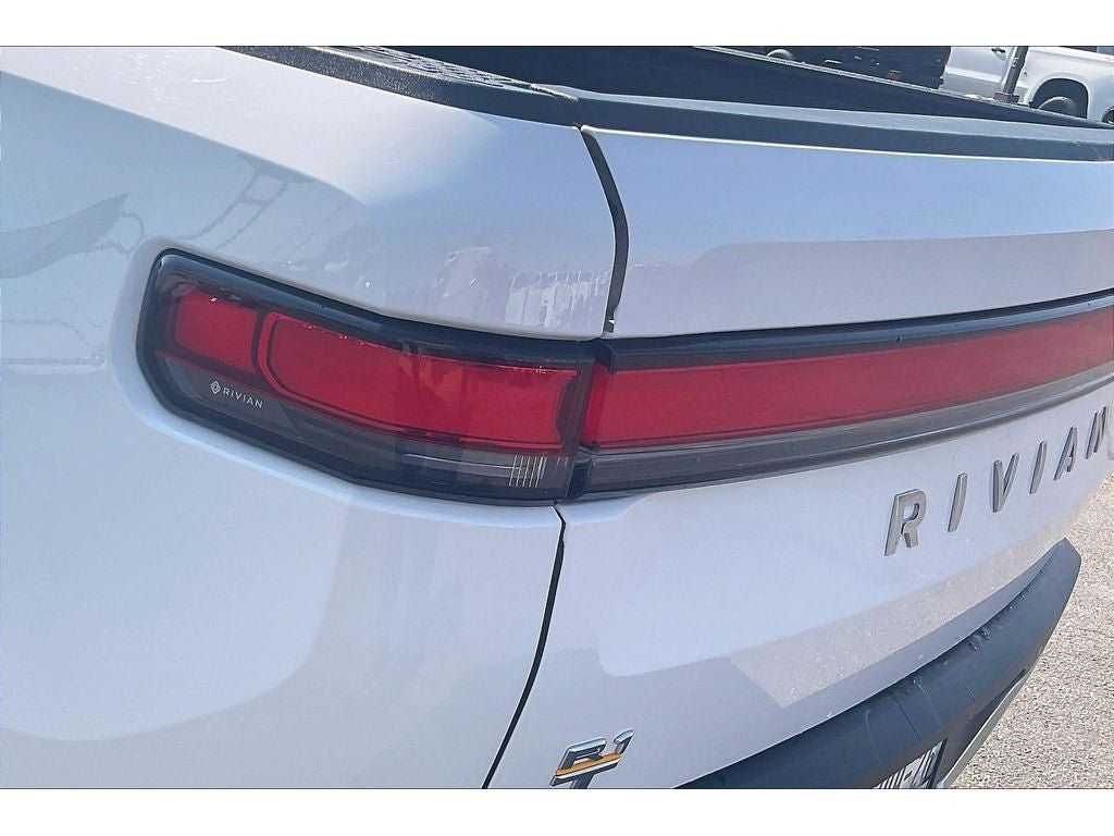Used 2022 Rivian R1T Adventure AWD/4WD image 31