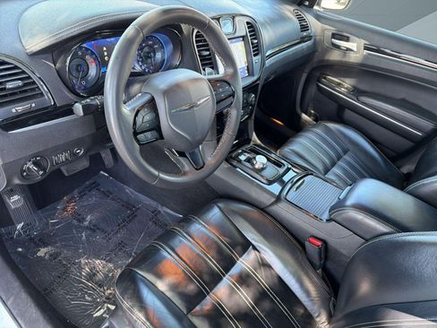 Used 2023 Chrysler 300 S RWD image 4