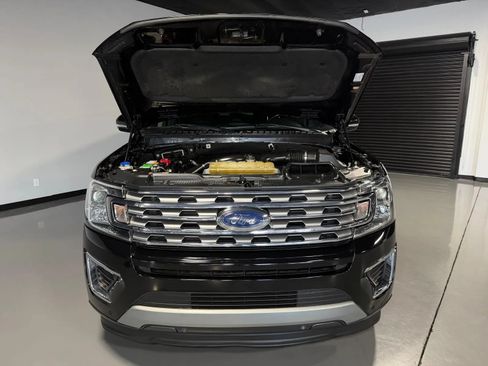 Used 2019 Ford Expedition Max Limited RWD image 7