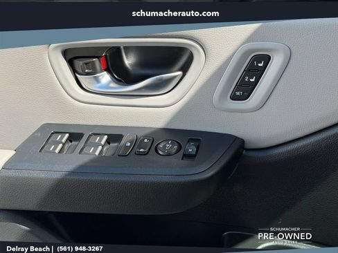 Used 2023 Honda Pilot Touring image 29