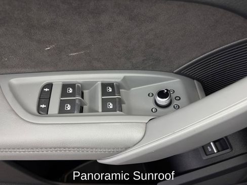 Used 2019 Audi SQ5 Premium Plus w/ Premium Plus Package AWD/4WD image 10