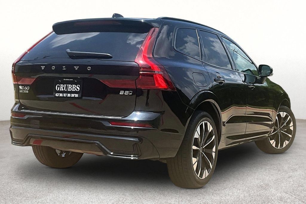 Certified 2026 Volvo XC60 B5 Plus AWD/4WD image 2