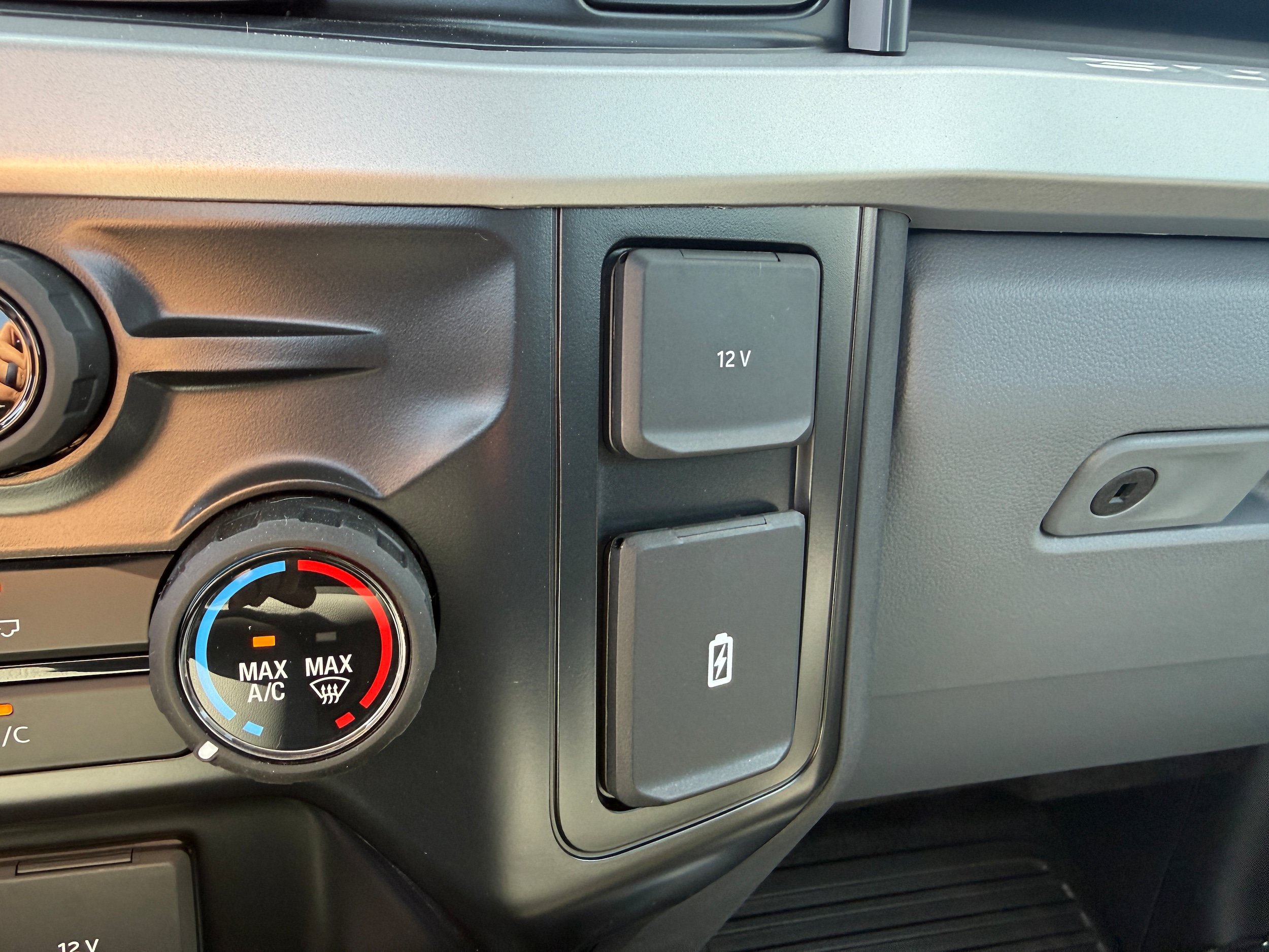 New 2025 Ford F350 XL w/ XL Chrome Package AWD/4WD image 23